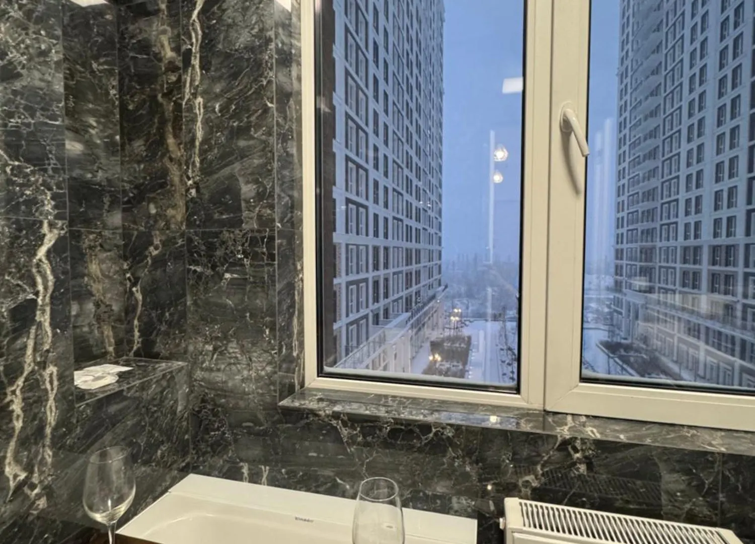Residential Complex New England Apartment Kyiv 0*,